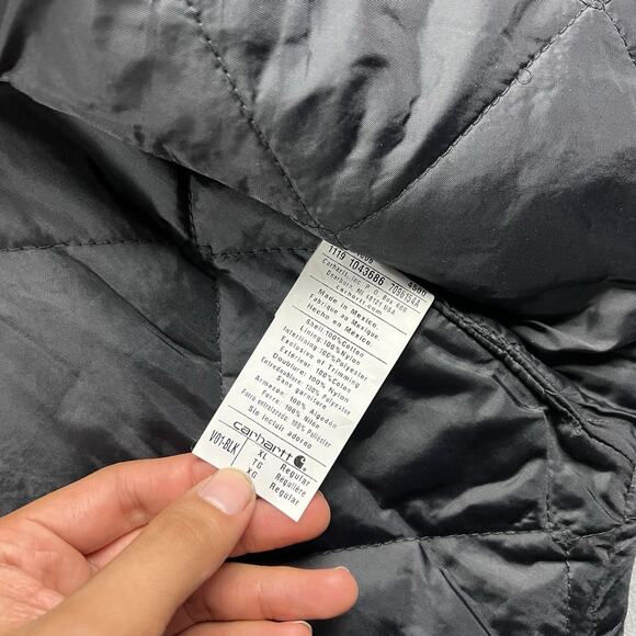 Carhartt Vest Mens XL Black Quilt Lined Grunge Full Zip Outdoor Workwear - Picture 7 of 10